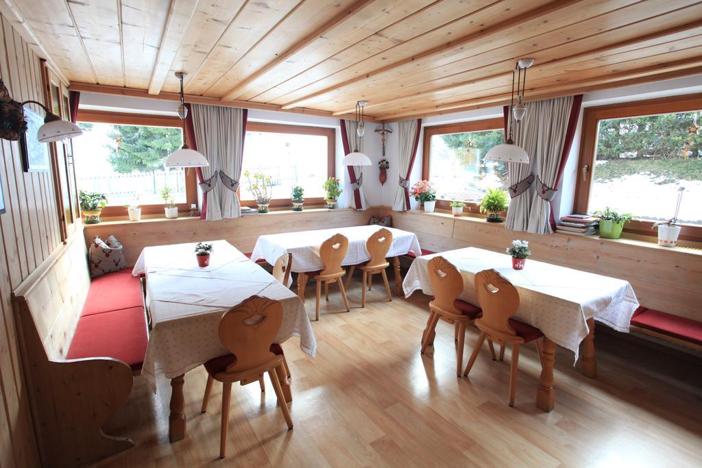 Bed and Breakfast Garni Tramans Selva di Val Gardena Esterno foto