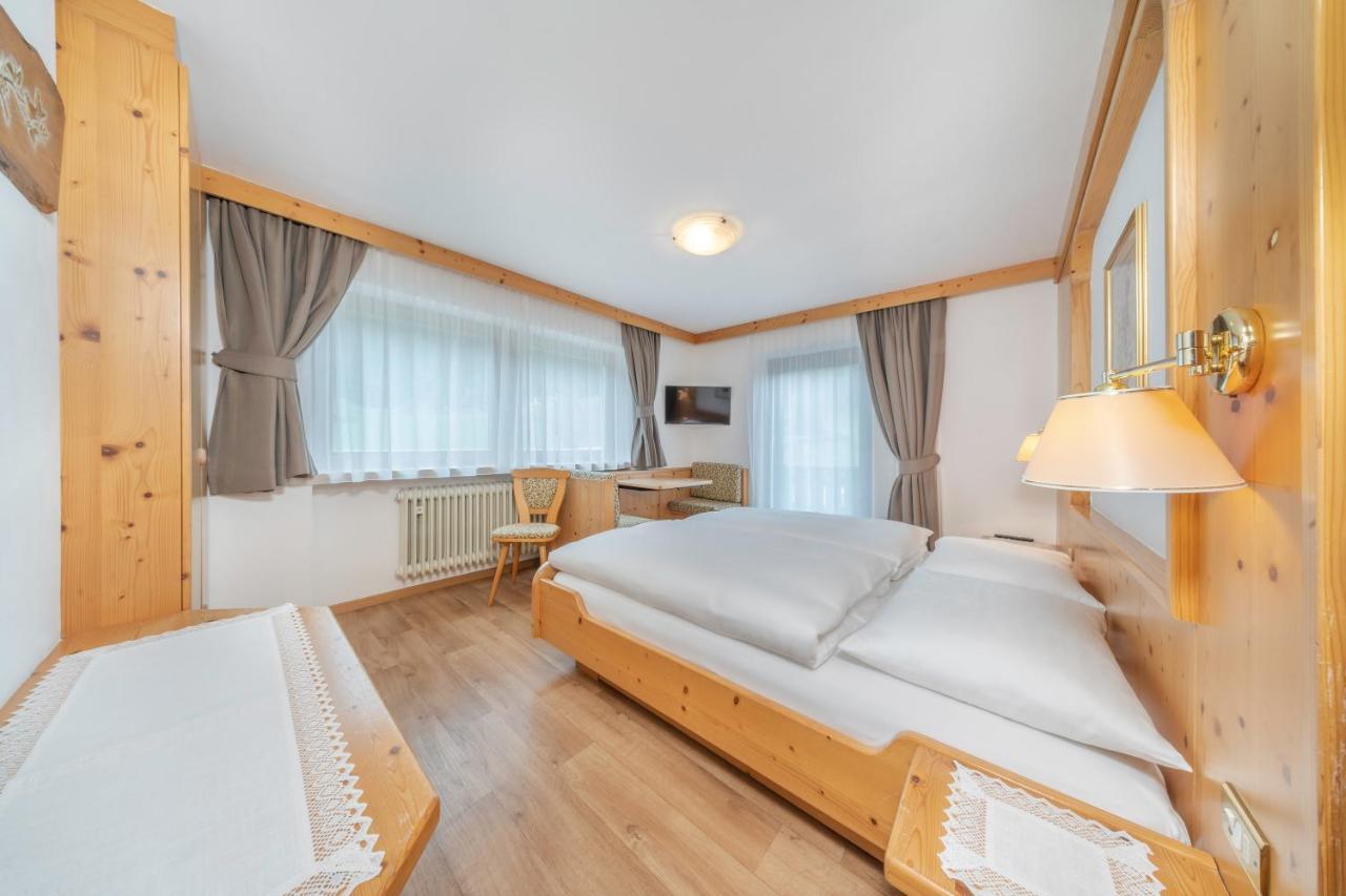 Bed and Breakfast Garni Tramans Selva di Val Gardena Esterno foto