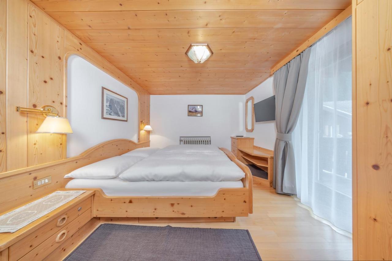 Bed and Breakfast Garni Tramans Selva di Val Gardena Esterno foto